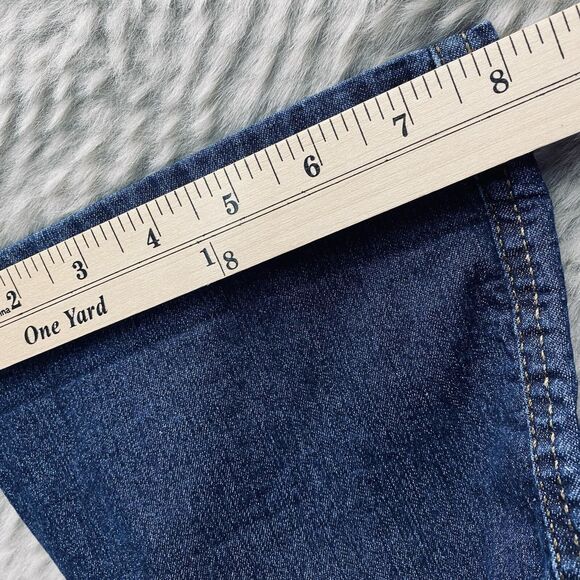 Lee Riders Women’s Midrise Capri Jeans Dark Wash Stretch Denim Casual 34x21 - Picture 10 of 11